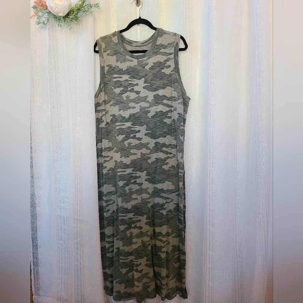Universal Thread Camo Maxi Dress Sz XL